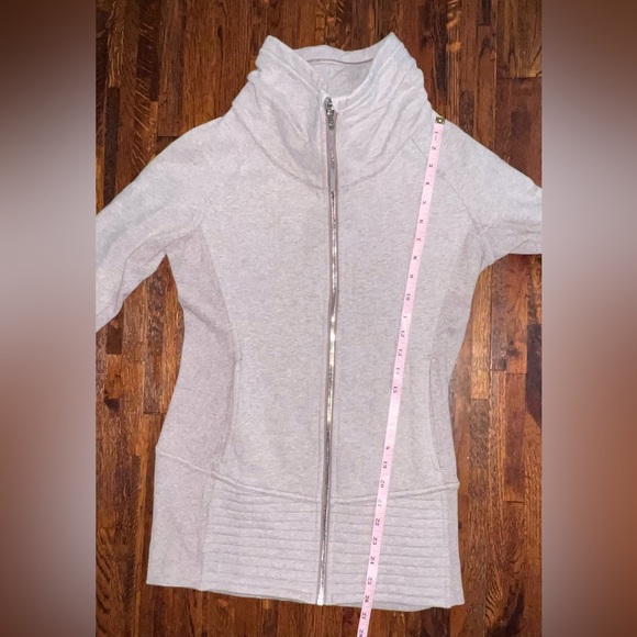 LULULEMON Radiant Jacket II Zip-Up Sweatshirt in Heathered Spanish Oak Size 6 - Picture 9 of 13